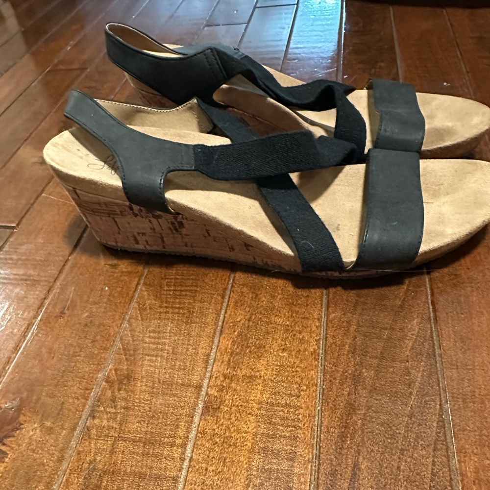 Life Stride Black and Tan Wedge Sandals